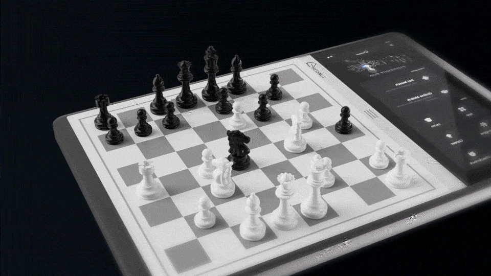 Exploring Online Chess Engines: Playing Chess Online with Electronic C