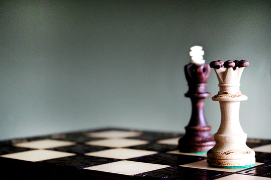 How to Respond After Losing Your Queen: Chess Strategies