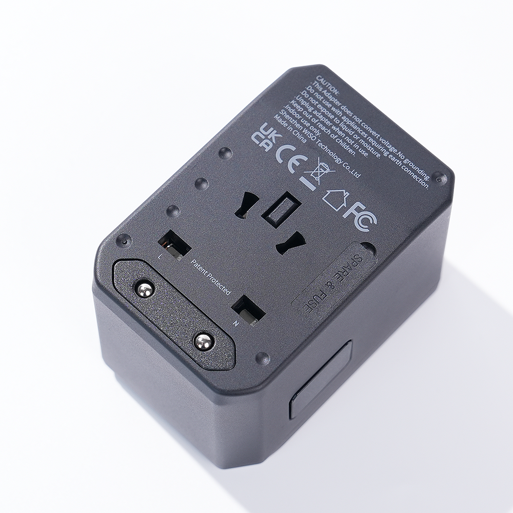 Chessnut travel adapter plug types detail: Type C for Europe, Type A for USA, Type G for UK with descriptions