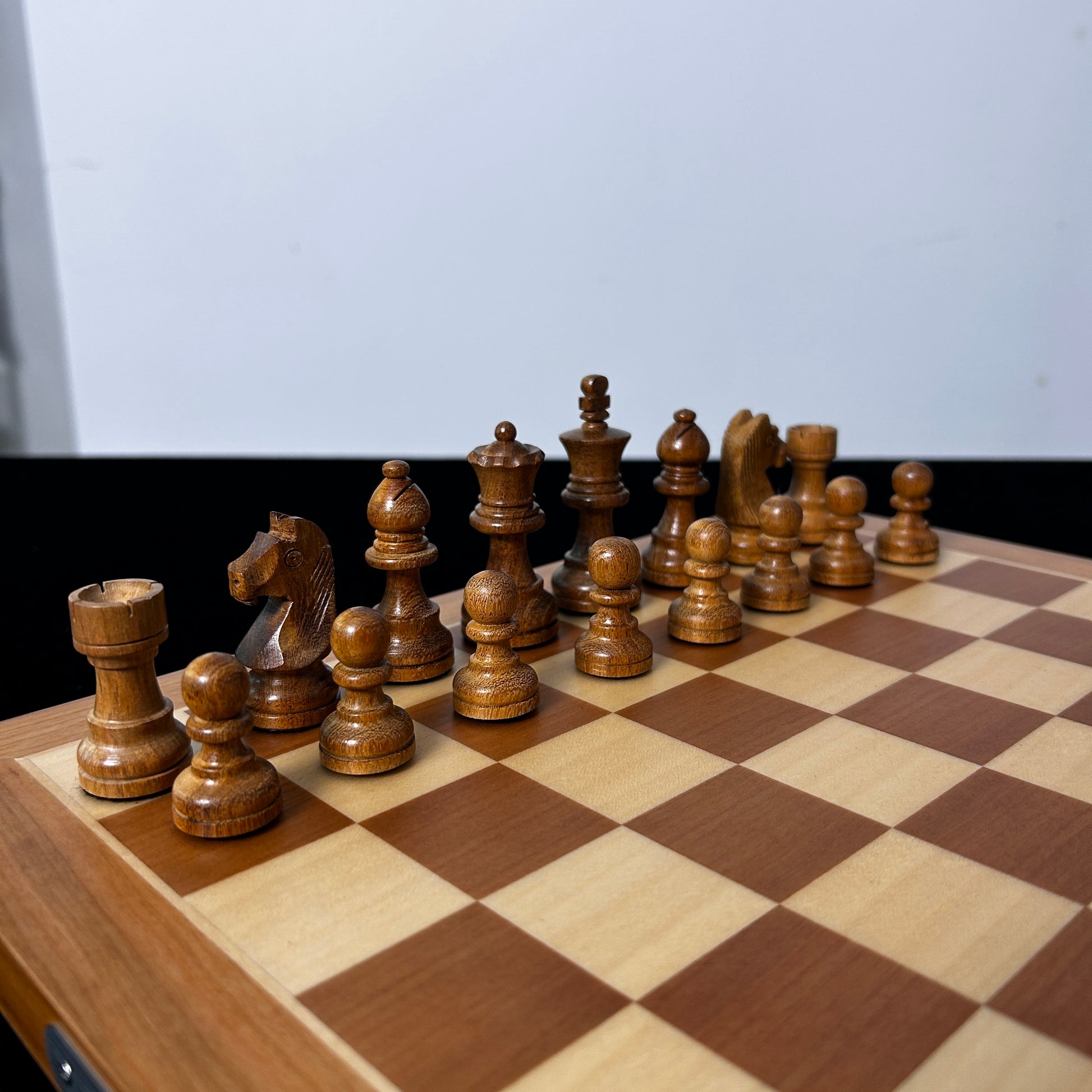 Chessnut Air/EVO wooden chess pieces rook and bishop detail