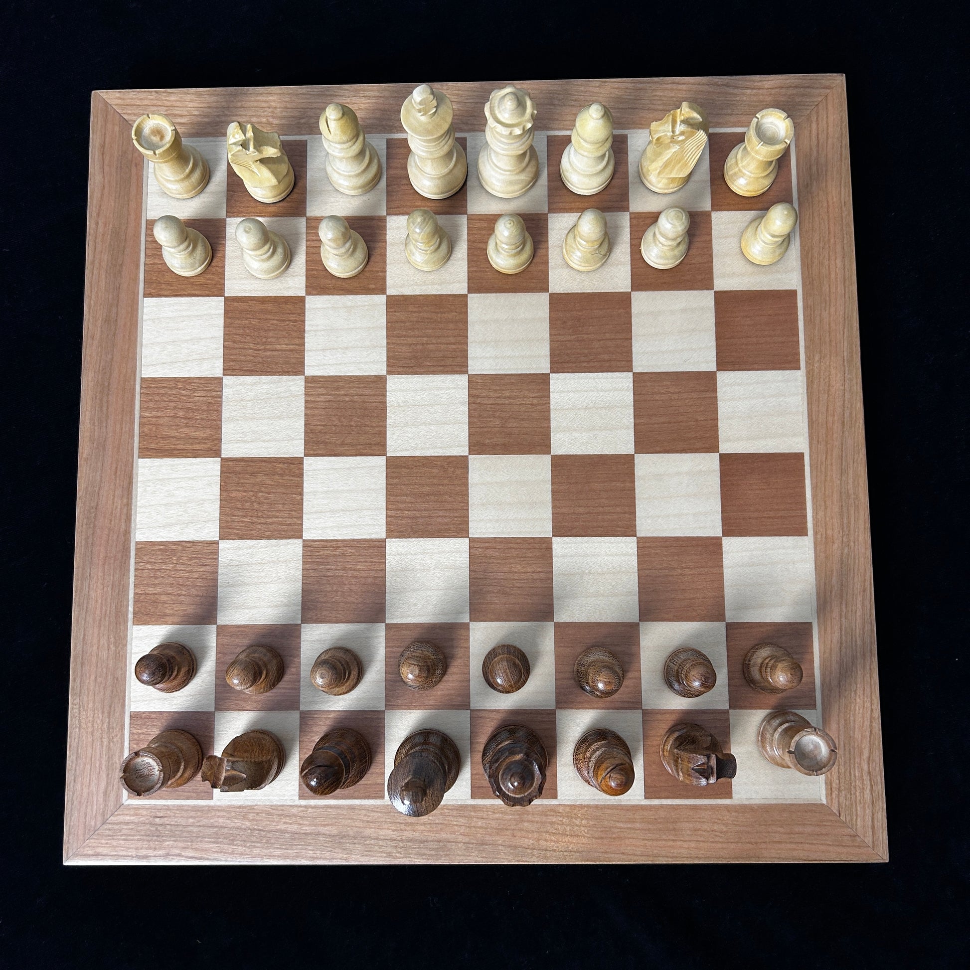 Chessnut Air/EVO Wooden Chess Pieces with felt base
