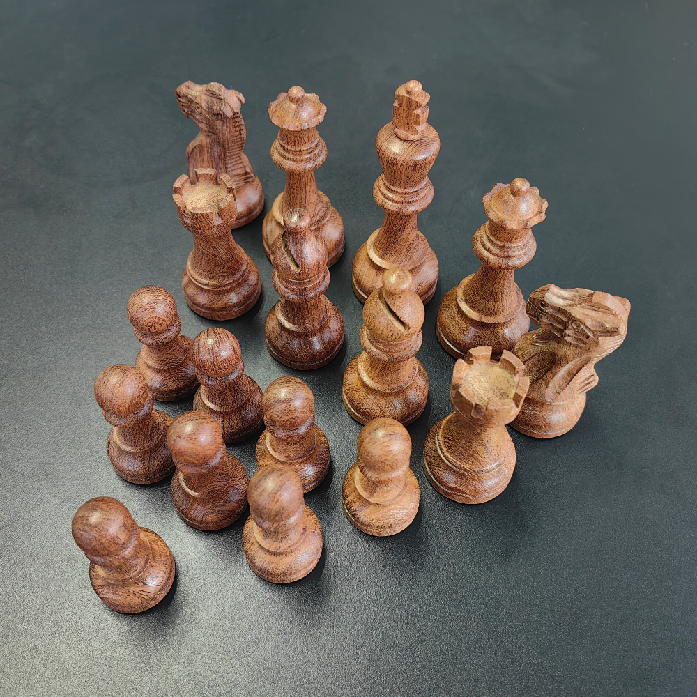 Chessnut Pro regular wooden chess pieces complete set - 32 pieces with felt base
